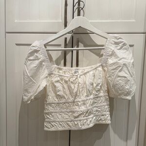 Aritzia Sunday Best Cropped White Puff Sleeve Top